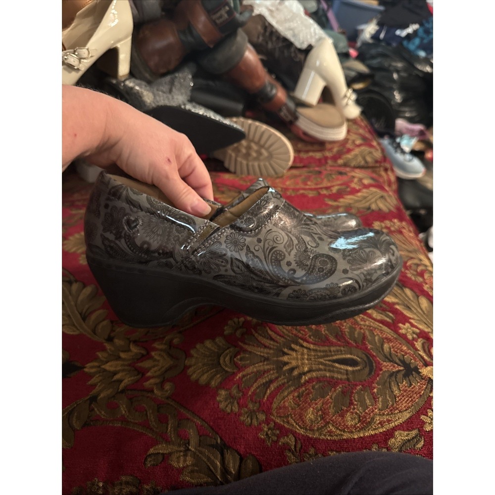 Nurse Mates Women's Bryar Clogs Size 10